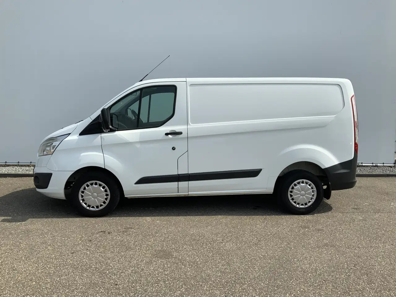 Ford Transit Custom 290 2.2 TDCI L1H2 Trend Airco Cruise 3 Zits Trekha - Varevogn: billede 3 Ford Transit Custom 290 2.2 TDCI L1H2 Trend Airco Cruise 3 Zits Trekha - Varevogn: billede 3
