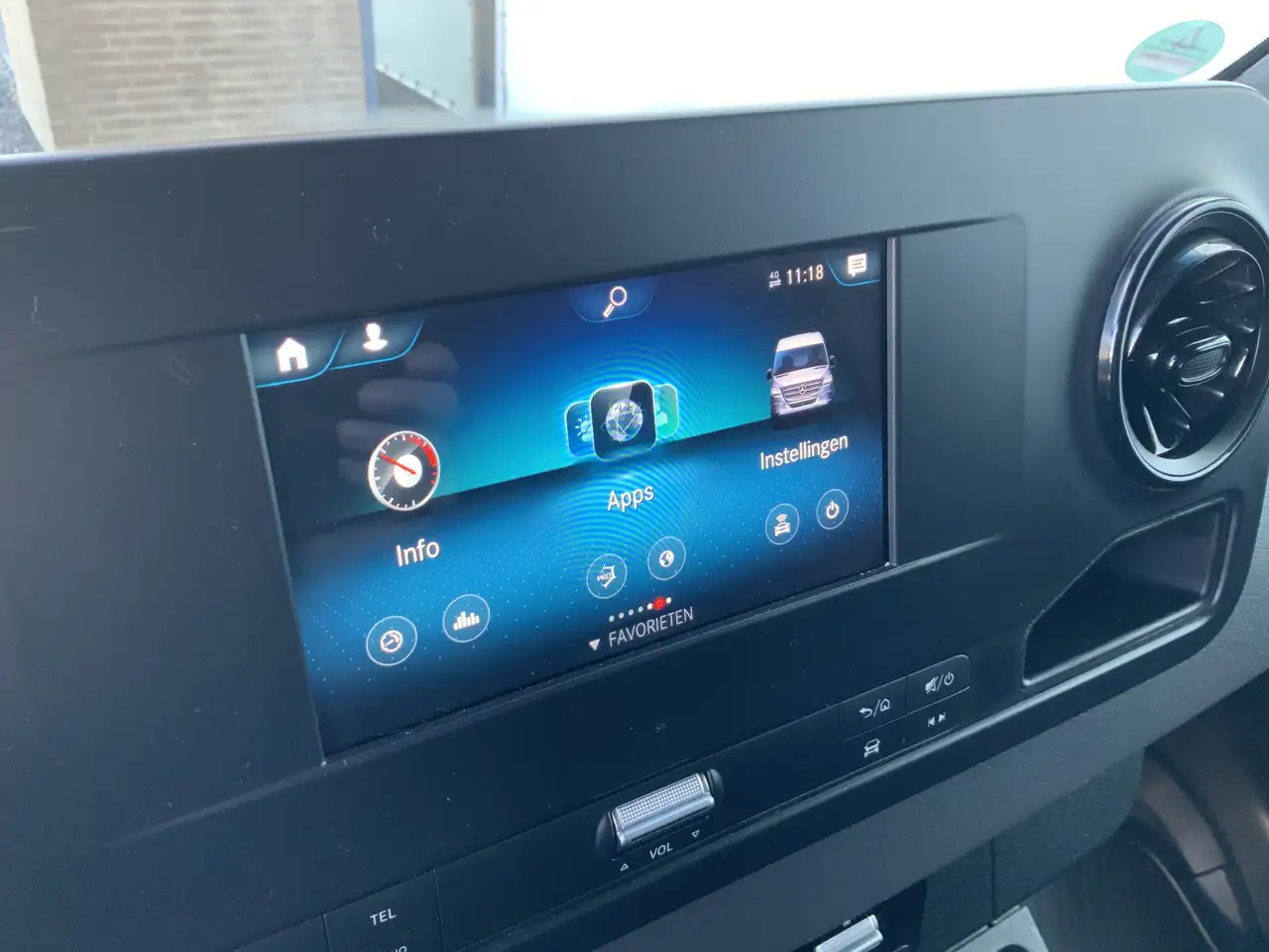 Leje en Mercedes-Benz Sprinter 314 2.2 CDI L2H2 Airco Cruise 3 Zits Trekhaak 2000 Mercedes-Benz Sprinter 314 2.2 CDI L2H2 Airco Cruise 3 Zits Trekhaak 2000: billede 12