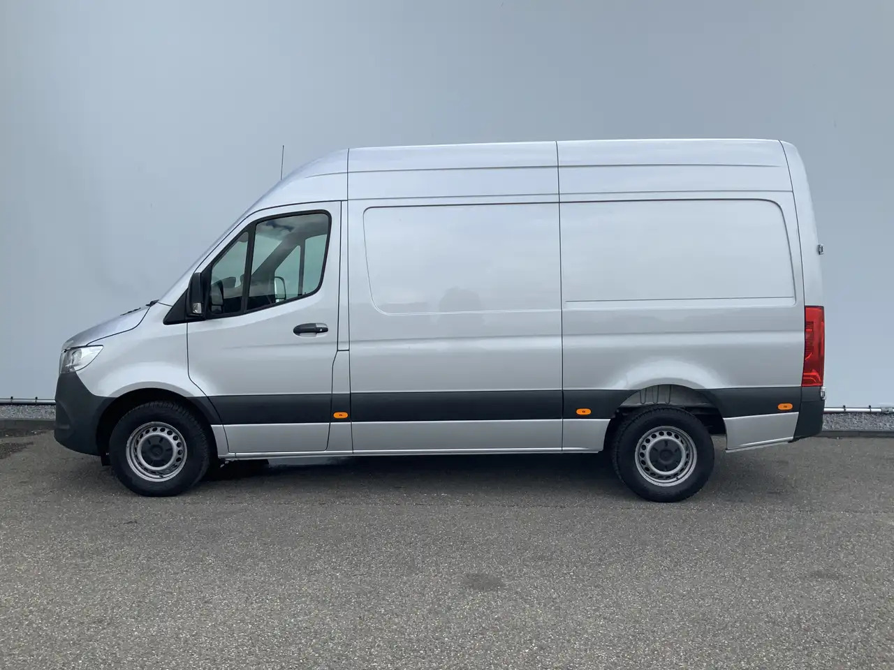 Mercedes-Benz Sprinter 315 1.9 CDI L2H2 Automaat 3 Zits Airco Navi Camera - Varevogn: billede 2 Mercedes-Benz Sprinter 315 1.9 CDI L2H2 Automaat 3 Zits Airco Navi Camera - Varevogn: billede 2