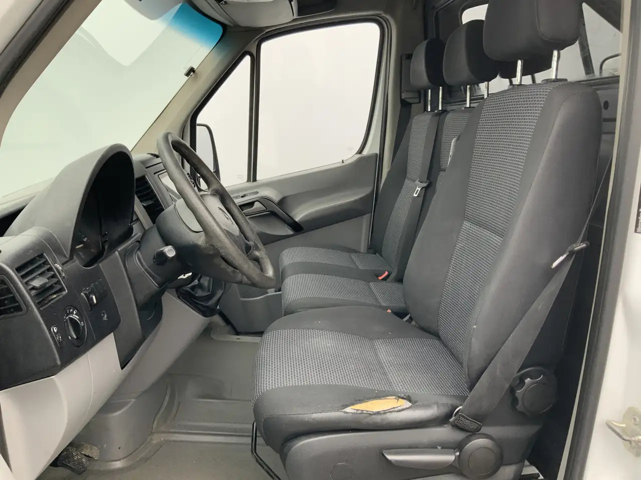 Mercedes-Benz Sprinter 316 2.2 CDI 366 L2H2 Airco Camera 3 Zits Side Bar - Varevogn: billede 4 Mercedes-Benz Sprinter 316 2.2 CDI 366 L2H2 Airco Camera 3 Zits Side Bar - Varevogn: billede 4