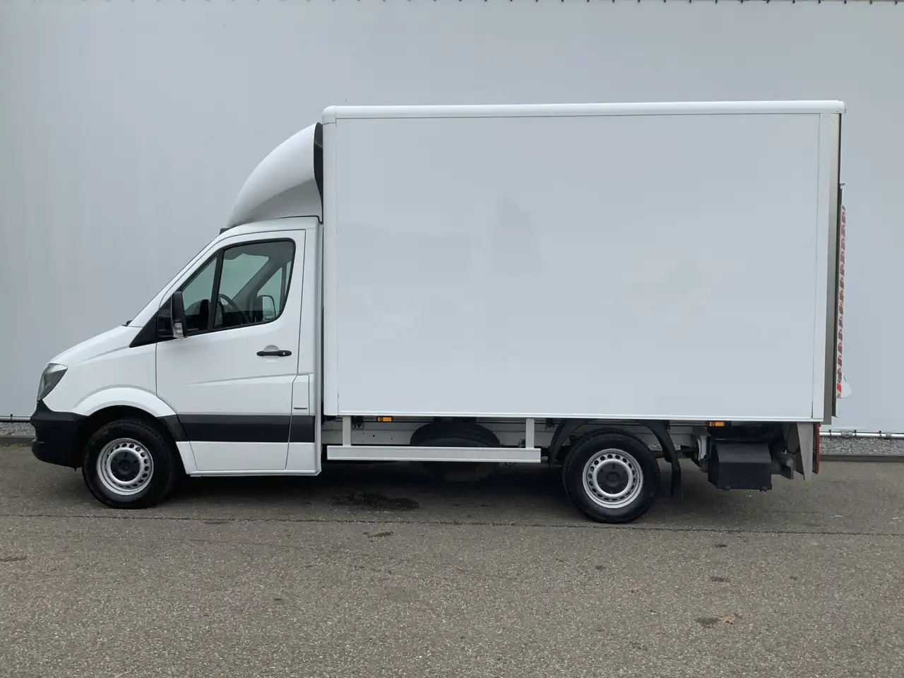 Mercedes-Benz Sprinter 416 2.2 BlueTEC 366 Meubelbak & Lift Automaat Airc - Varebil med kasse: billede 3 Mercedes-Benz Sprinter 416 2.2 BlueTEC 366 Meubelbak & Lift Automaat Airc - Varebil med kasse: billede 3