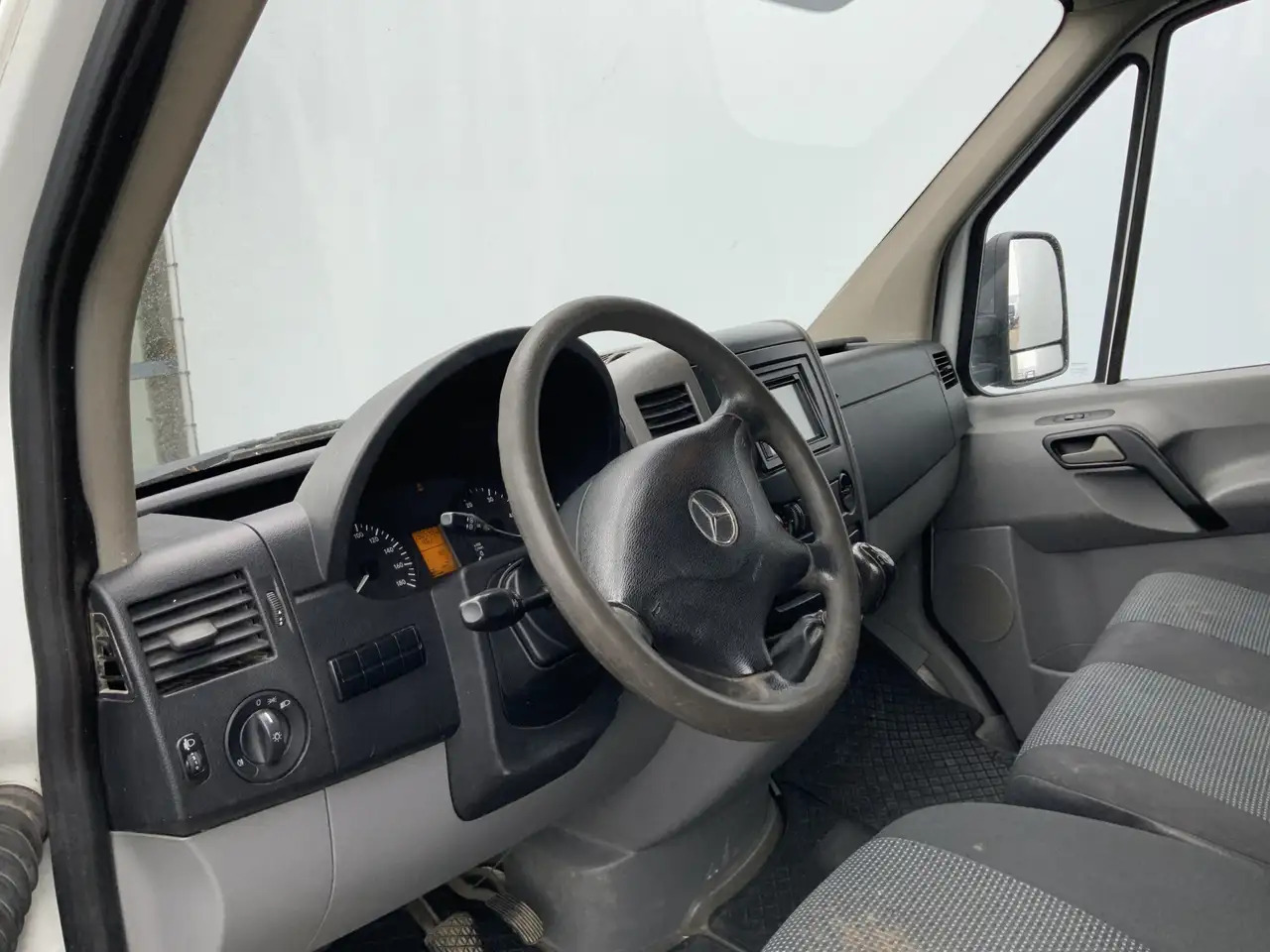 Mercedes-Benz Sprinter 513 2.2 CDI 432 Meubelbak & Deuren 3 Zits Cruise T - Varebil med kasse: billede 5 Mercedes-Benz Sprinter 513 2.2 CDI 432 Meubelbak & Deuren 3 Zits Cruise T - Varebil med kasse: billede 5