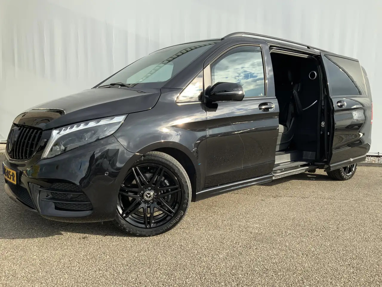 Mercedes-Benz V 300 300d Extra Lang Dub Cab Autom. Avantgarde Edition - Mandskabsbil: billede 2 Mercedes-Benz V 300 300d Extra Lang Dub Cab Autom. Avantgarde Edition - Mandskabsbil: billede 2