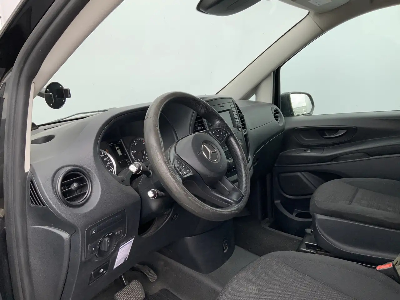 Mercedes-Benz Vito 116 CDI Lang Airco Cruise Camera Navi Side Bar Tre - Små varebil: billede 4 Mercedes-Benz Vito 116 CDI Lang Airco Cruise Camera Navi Side Bar Tre - Små varebil: billede 4