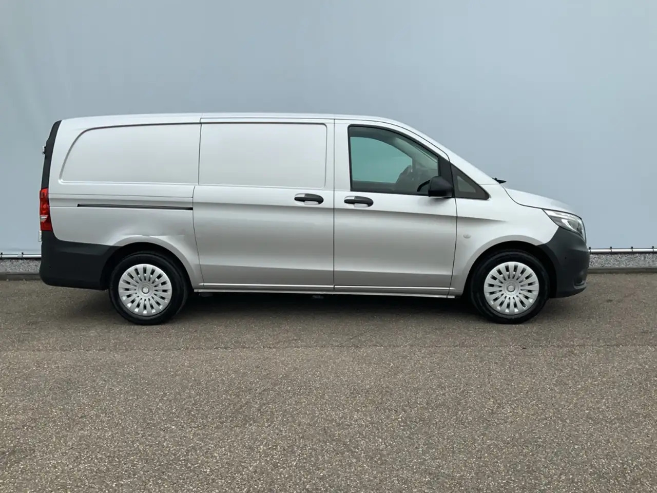 Mercedes-Benz Vito 119 CDI Lang Automaat Airco Cruise Trekhaak 2500 k - Varevogn: billede 3 Mercedes-Benz Vito 119 CDI Lang Automaat Airco Cruise Trekhaak 2500 k - Varevogn: billede 3