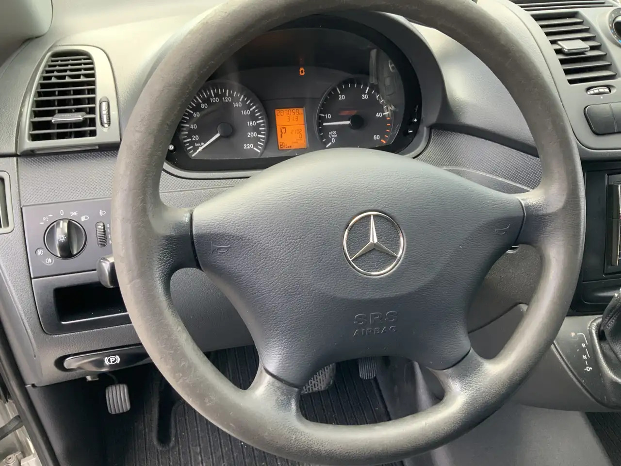 Mercedes-Benz Vito 122 CDI Automaat Koel Auto werkt 100 % 0.gr Airco - Kølebil: billede 4 Mercedes-Benz Vito 122 CDI Automaat Koel Auto werkt 100 % 0.gr Airco - Kølebil: billede 4