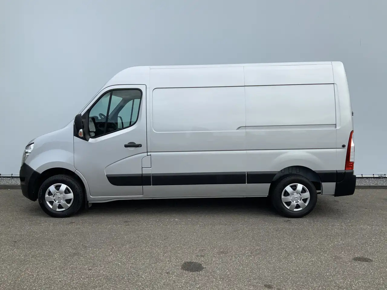 Nissan Interstar 2.3 dCi L2H2 Acenta Airco Cruise 3 Zits Camera Nav - Varevogn: billede 3 Nissan Interstar 2.3 dCi L2H2 Acenta Airco Cruise 3 Zits Camera Nav - Varevogn: billede 3