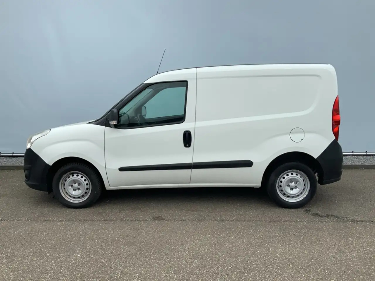 Opel Combo 1.3 CDTi L1H1 ecoFLEX Selection Airco Trekhaak 100 - Små varebil: billede 4 Opel Combo 1.3 CDTi L1H1 ecoFLEX Selection Airco Trekhaak 100 - Små varebil: billede 4
