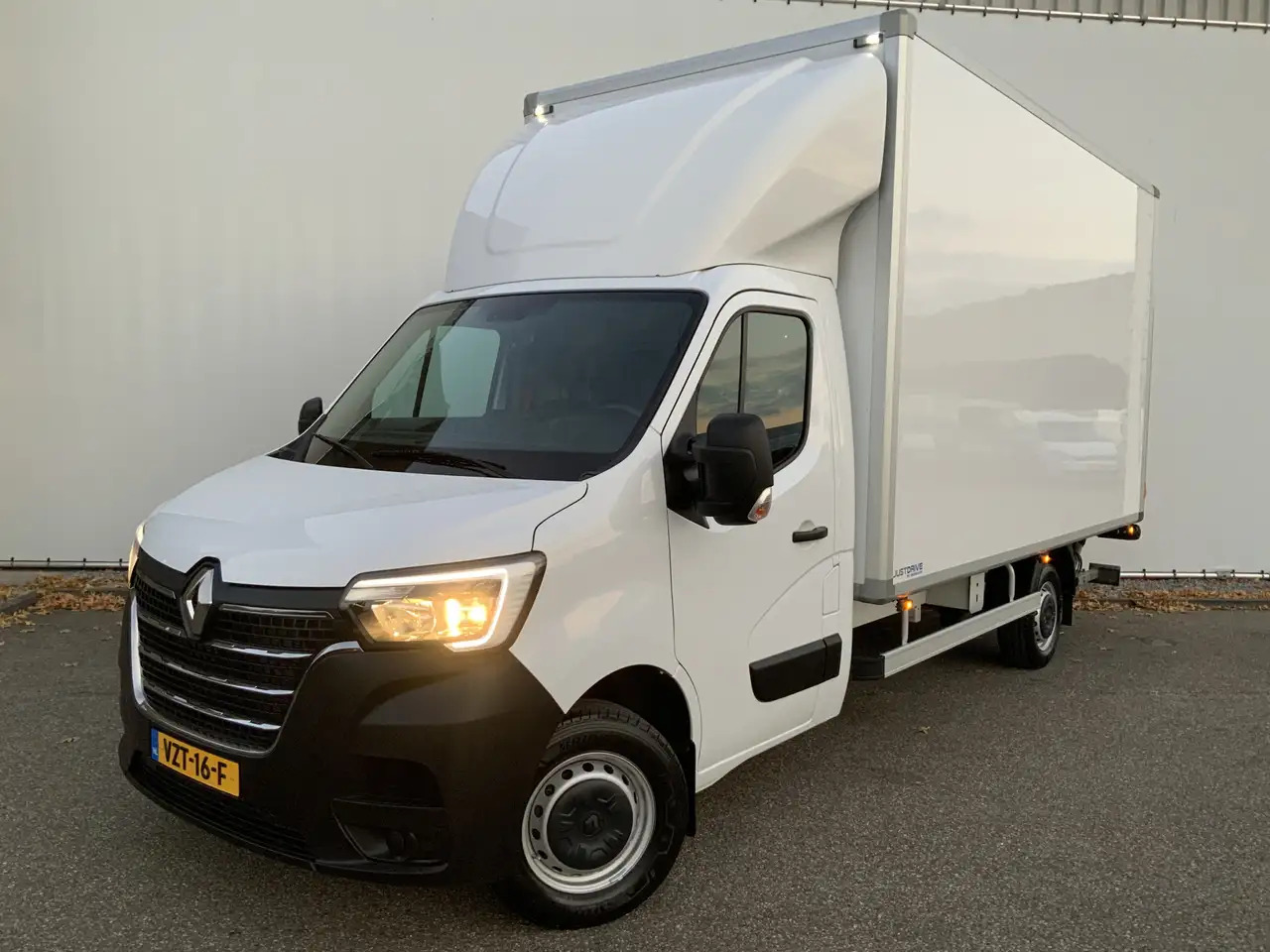 Renault Master T35 2.3 dCi 145 L3 Meubelbak&Klep Zijdeur Airco Cr - Varebil med kasse: billede 1 Renault Master T35 2.3 dCi 145 L3 Meubelbak&Klep Zijdeur Airco Cr - Varebil med kasse: billede 1