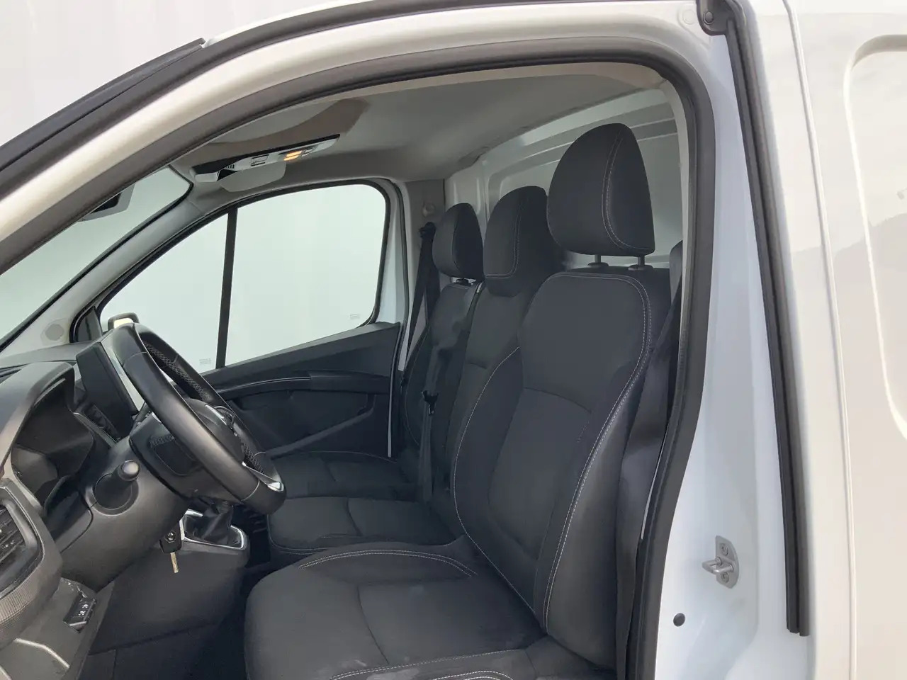 Renault Trafic 2.0 dCi 130 T30 L2H1 Work Edition Airco Cruise Nav - Varevogn: billede 4 Renault Trafic 2.0 dCi 130 T30 L2H1 Work Edition Airco Cruise Nav - Varevogn: billede 4