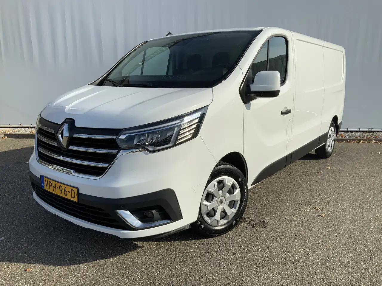 Renault Trafic 2.0 dCi 130 T30 L2H1 Work Edition Airco Cruise Nav - Varevogn: billede 1 Renault Trafic 2.0 dCi 130 T30 L2H1 Work Edition Airco Cruise Nav - Varevogn: billede 1