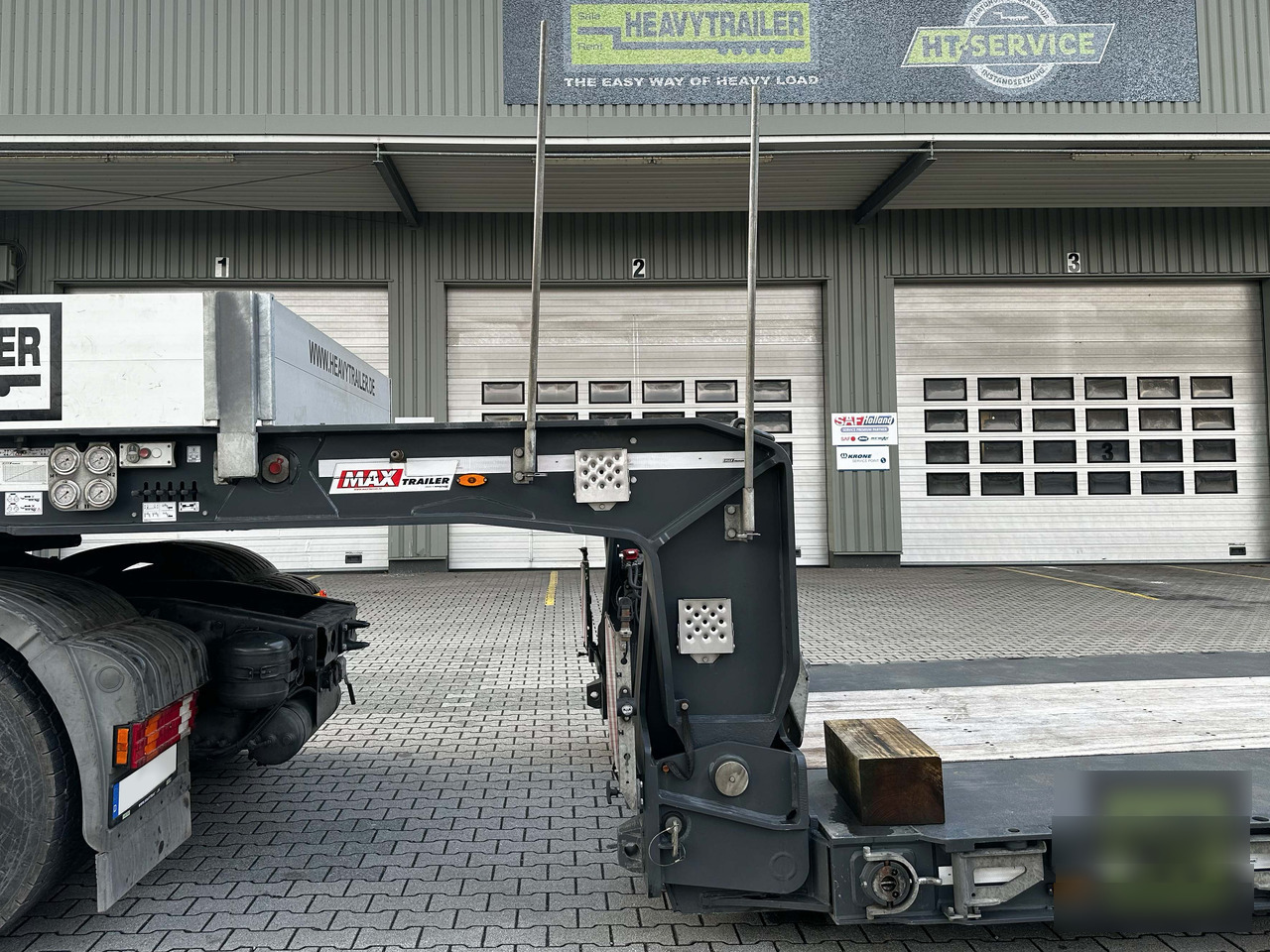 Faymonville MAX Trailer 3-Achs-Tiefbett mit Pendelachsen - Nedbygget platform sættevogn: billede 4 Faymonville MAX Trailer 3-Achs-Tiefbett mit Pendelachsen - Nedbygget platform sættevogn: billede 4