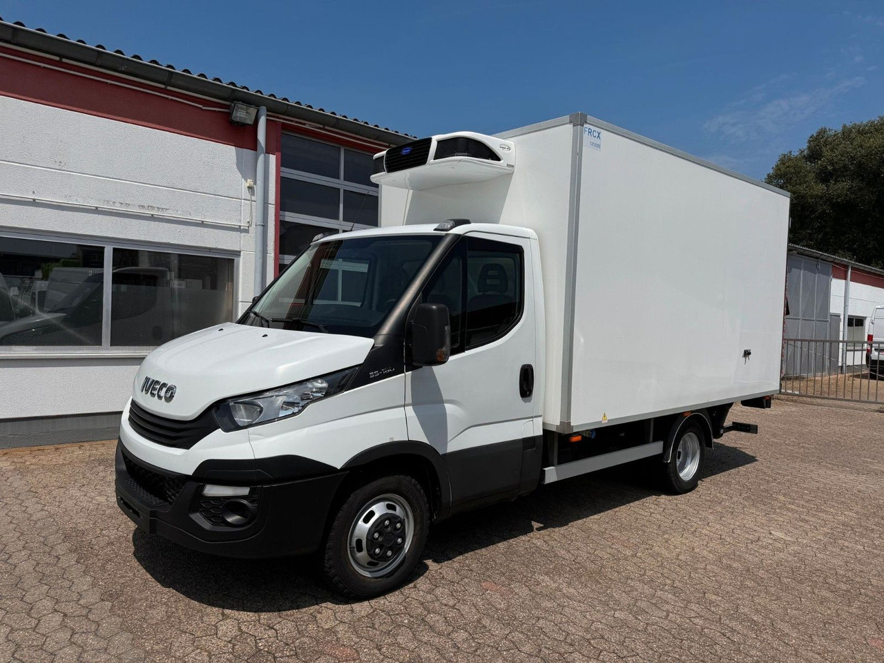 Iveco Daily 35C16 Tiefkühlkoffer Carrier Pulsor350 LWB - Kølebil: billede 1 Iveco Daily 35C16 Tiefkühlkoffer Carrier Pulsor350 LWB - Kølebil: billede 1