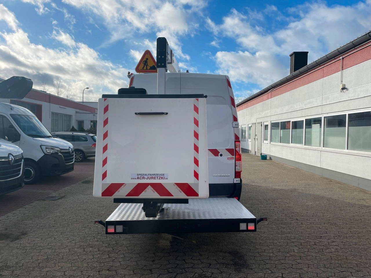 Renault Master Hubarbeitsbühne 2 Personen Korb bis 200kg - Lastbil med mandskabslift: billede 5 Renault Master Hubarbeitsbühne 2 Personen Korb bis 200kg - Lastbil med mandskabslift: billede 5