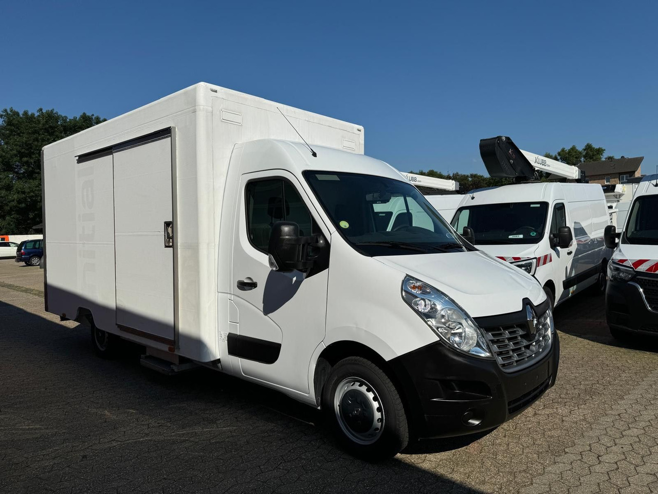 Renault Master Koffer mit Auffahrrampe 1200kg Nutzlast - Varebil med kasse: billede 3 Renault Master Koffer mit Auffahrrampe 1200kg Nutzlast - Varebil med kasse: billede 3