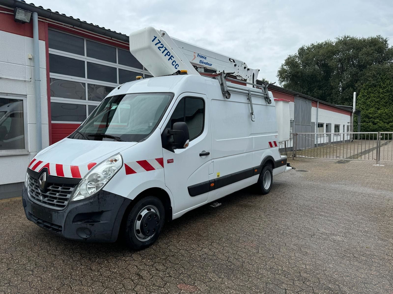 Renault Master L3H2 Steiger France Elévateur 172 TPFcc - Lastbil med mandskabslift: billede 1 Renault Master L3H2 Steiger France Elévateur 172 TPFcc - Lastbil med mandskabslift: billede 1