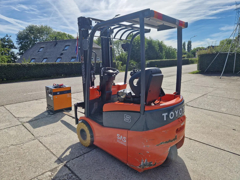 Toyota 1500 kg. elektrisch hefhoogte 5.00m. - El gaffeltruck: billede 4 Toyota 1500 kg. elektrisch hefhoogte 5.00m. - El gaffeltruck: billede 4