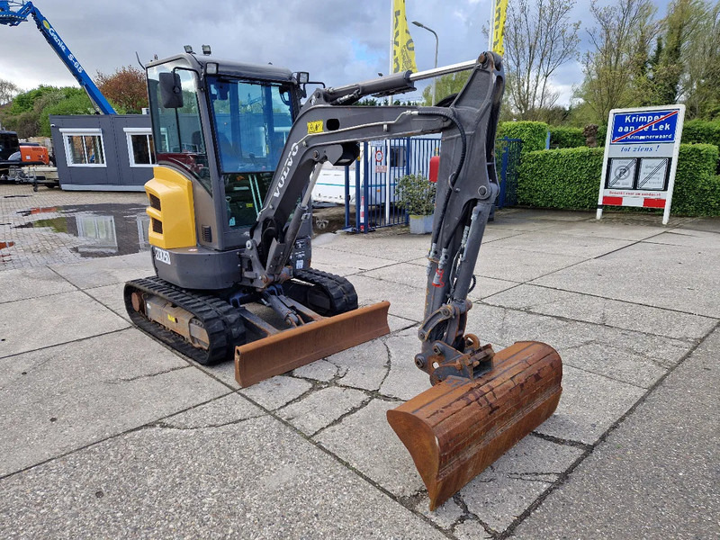 Volvo ECR25D met 2562 uur - Minigravemaskine: billede 2 Volvo ECR25D met 2562 uur - Minigravemaskine: billede 2