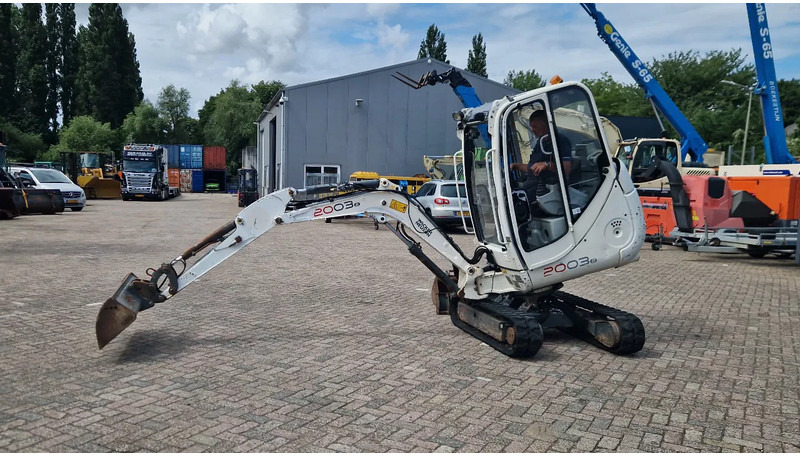 WACKER NEUSON 2003RD met nivelleersysteem - Minigravemaskine: billede 1 WACKER NEUSON 2003RD met nivelleersysteem - Minigravemaskine: billede 1