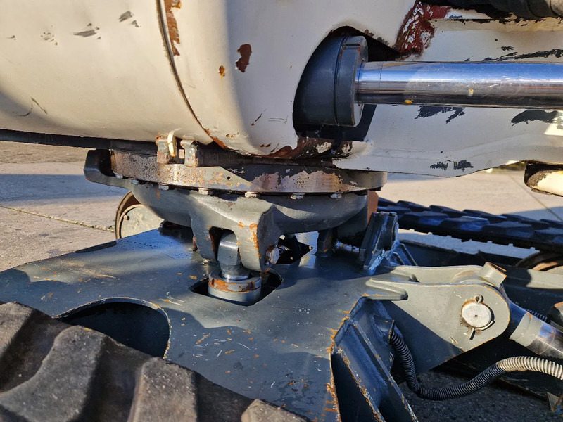 WACKER NEUSON 2404RD kan op een (berg)helling draaien - Minigravemaskine: billede 3 WACKER NEUSON 2404RD kan op een (berg)helling draaien - Minigravemaskine: billede 3