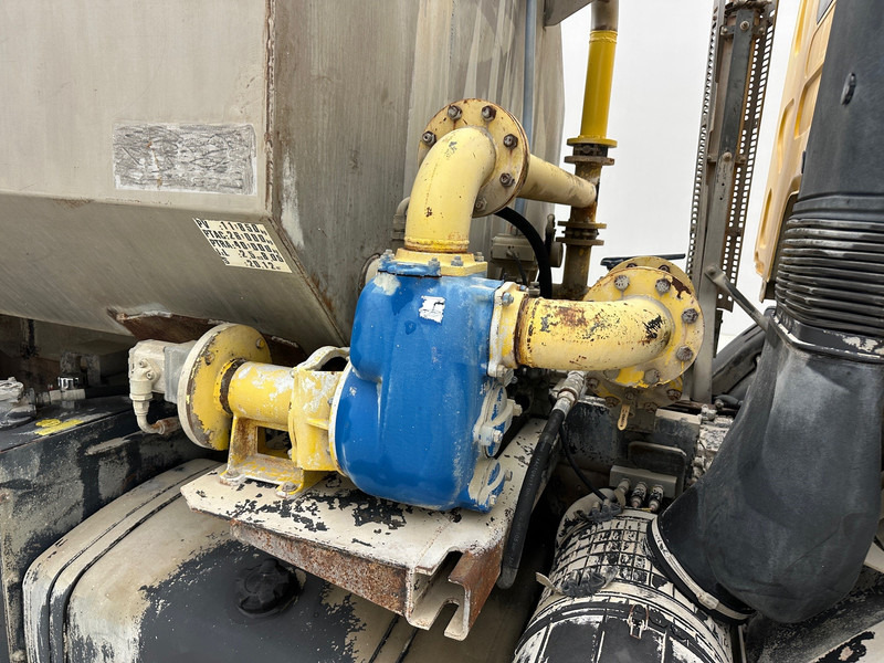 Renault Kerax 320 DCi - 6x4 - Tankbil: billede 4 Renault Kerax 320 DCi - 6x4 - Tankbil: billede 4