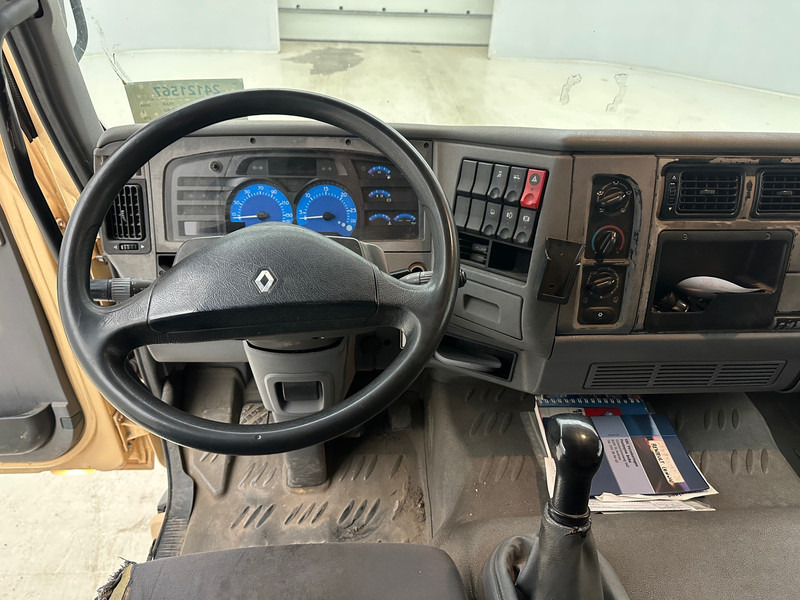 Interior photo 2: Lastbil varevogn Renault Midlum 270 Interior photo 2: Lastbil varevogn Renault Midlum 270