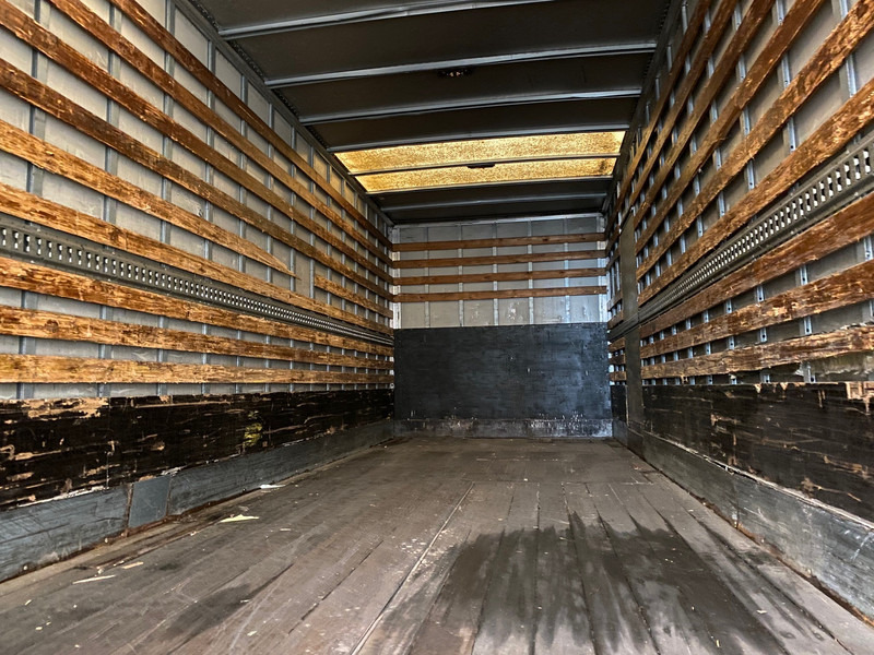 Lastbil varevogn Scania P230: billede 6