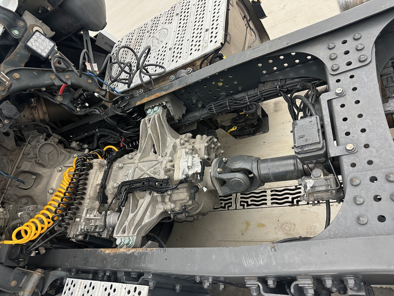 Trækker Mercedes-Benz Actros 1942: billede 8