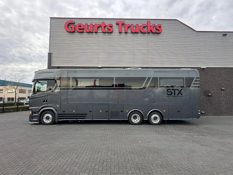 Scania 590S 6x2*4 STX 3x pop out - V8 - Demo/New - Full spec - - Autocamper: billede 1 Scania 590S 6x2*4 STX 3x pop out - V8 - Demo/New - Full spec - - Autocamper: billede 1