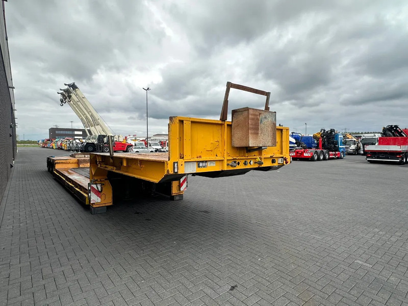 Nooteboom EURO-48-03 DIEPLADER / TIEFLADER / LOW LOADER MET HYDRAULISCH VERING EN STUURASSEN - Nedbygget platform sættevogn: billede 4 Nooteboom EURO-48-03 DIEPLADER / TIEFLADER / LOW LOADER MET HYDRAULISCH VERING EN STUURASSEN - Nedbygget platform sættevogn: billede 4