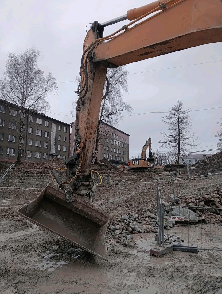 Hyundai R 300 - Bæltegravemaskine: billede 3 Hyundai R 300 - Bæltegravemaskine: billede 3