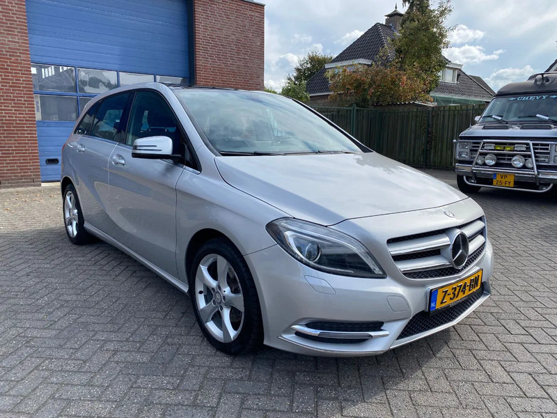 Mercedes-Benz B-Klasse 180 Ambition autom. panoramadak - SUV: billede 3 Mercedes-Benz B-Klasse 180 Ambition autom. panoramadak - SUV: billede 3