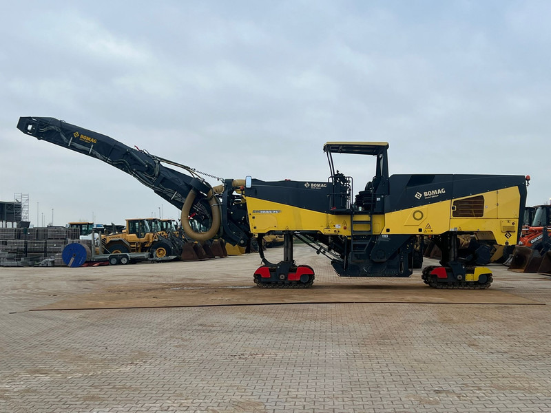 Bomag BM2000/75 Cold Planer - Asfaltudlægningmaskine: billede 2 Bomag BM2000/75 Cold Planer - Asfaltudlægningmaskine: billede 2