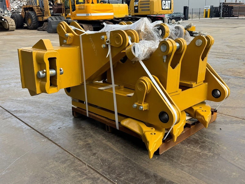 Caterpillar D8T D8R D8N Multishank Ripper (forged shanks) - Opriver: billede 3 Caterpillar D8T D8R D8N Multishank Ripper (forged shanks) - Opriver: billede 3