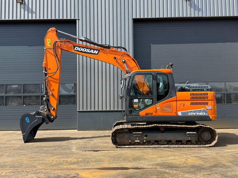 Doosan DX140LC-5 - CE / Verachtert CW30 - GP edge bucket - Bæltegravemaskine: billede 1 Doosan DX140LC-5 - CE / Verachtert CW30 - GP edge bucket - Bæltegravemaskine: billede 1