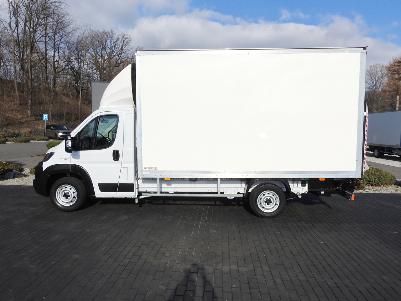 Kølebil FIAT DUCATO BOX LIFT 8 PALLETS CRUISE CONTROL NAVIGATION LED LIGHTS AIR CONDITIONING 130HP: billede 8 Kølebil FIAT DUCATO BOX LIFT 8 PALLETS CRUISE CONTROL NAVIGATION LED LIGHTS AIR CONDITIONING 130HP: billede 8