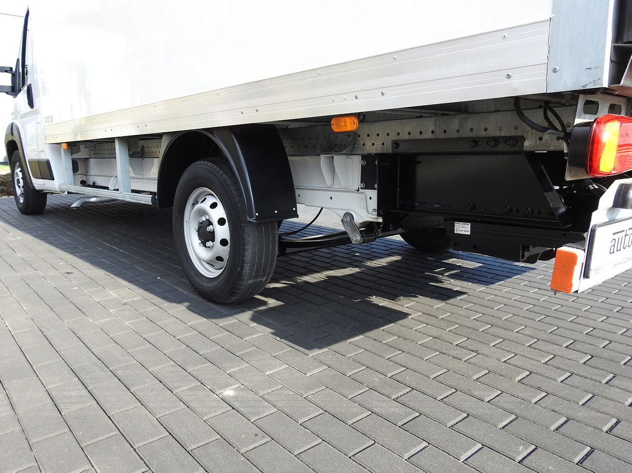 Kølebil FIAT DUCATO BOX LIFT 8 PALLETS CRUISE CONTROL NAVIGATION LED LIGHTS AIR CONDITIONING 130HP: billede 15 Kølebil FIAT DUCATO BOX LIFT 8 PALLETS CRUISE CONTROL NAVIGATION LED LIGHTS AIR CONDITIONING 130HP: billede 15