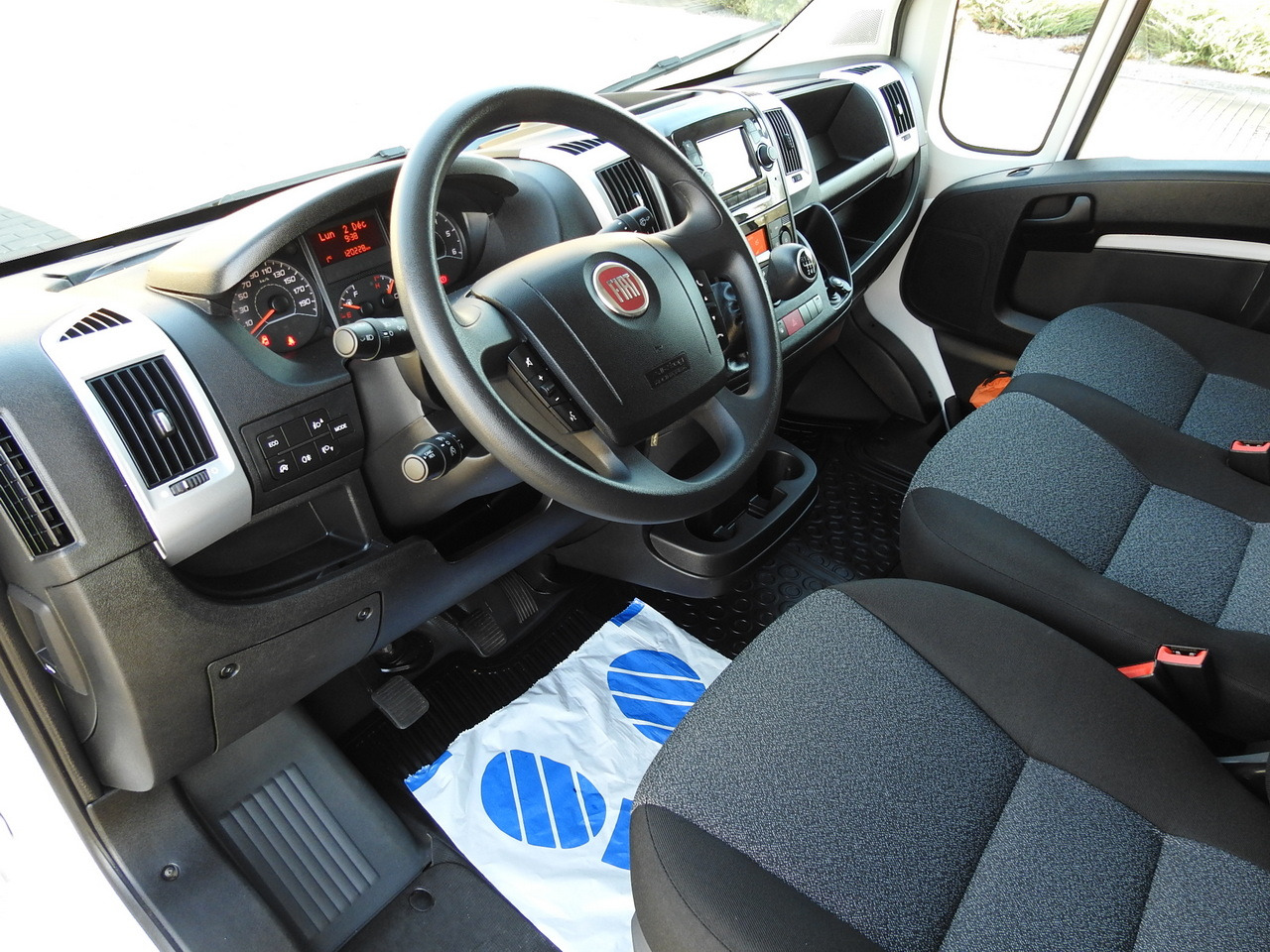 FIAT DUCATO REFRIGERATOR VAN -10*C POWER SUPPLY 230V AIR CONDITIONING 175HP - Kølebil: billede 2 FIAT DUCATO REFRIGERATOR VAN -10*C POWER SUPPLY 230V AIR CONDITIONING 175HP - Kølebil: billede 2