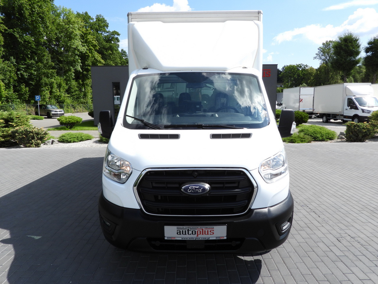 FORD TRANSIT BOX LIFT 8 PALLETS CRUISE CONTROL LED LIGHTS TWIN WHEELS AIR CONDITIONING 130HP - Varebil med kasse: billede 5 FORD TRANSIT BOX LIFT 8 PALLETS CRUISE CONTROL LED LIGHTS TWIN WHEELS AIR CONDITIONING 130HP - Varebil med kasse: billede 5