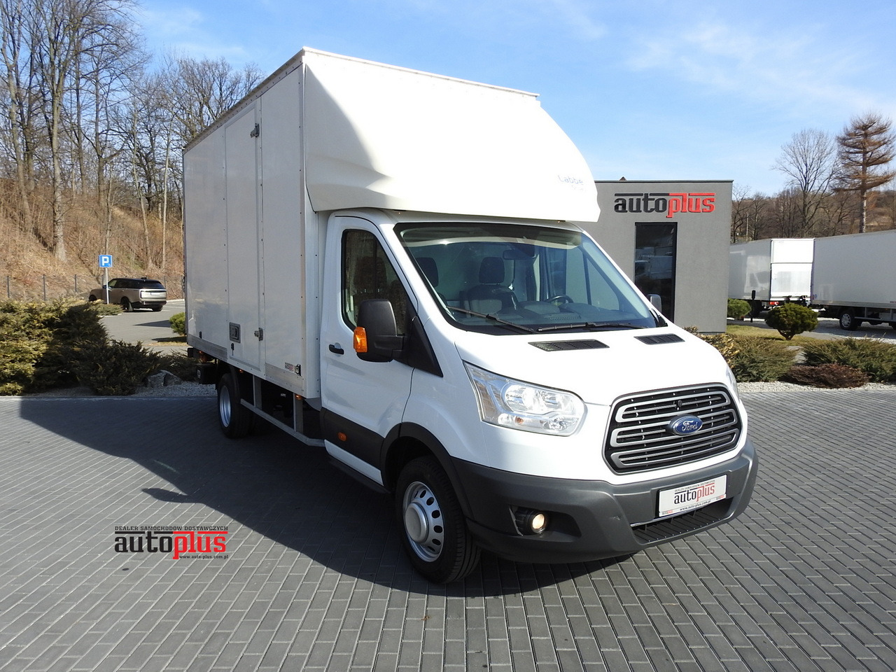 FORD TRANSIT BOX LIFT 8 PALLETS CRUISE CONTROL LED LIGHTS TWIN WHEELS AIR CONDITIONING 170HP - Varebil med kasse: billede 1 FORD TRANSIT BOX LIFT 8 PALLETS CRUISE CONTROL LED LIGHTS TWIN WHEELS AIR CONDITIONING 170HP - Varebil med kasse: billede 1