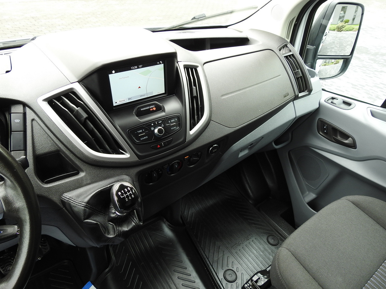 Kølebil FORD TRANSIT REFRIGERATOR VAN 0*C HEATING FUNCTION POWER SUPPLY 230V CRUISE CONTROL NAVIGATION AIR CONDITIONING LED LIGHTS  130HP: billede 42