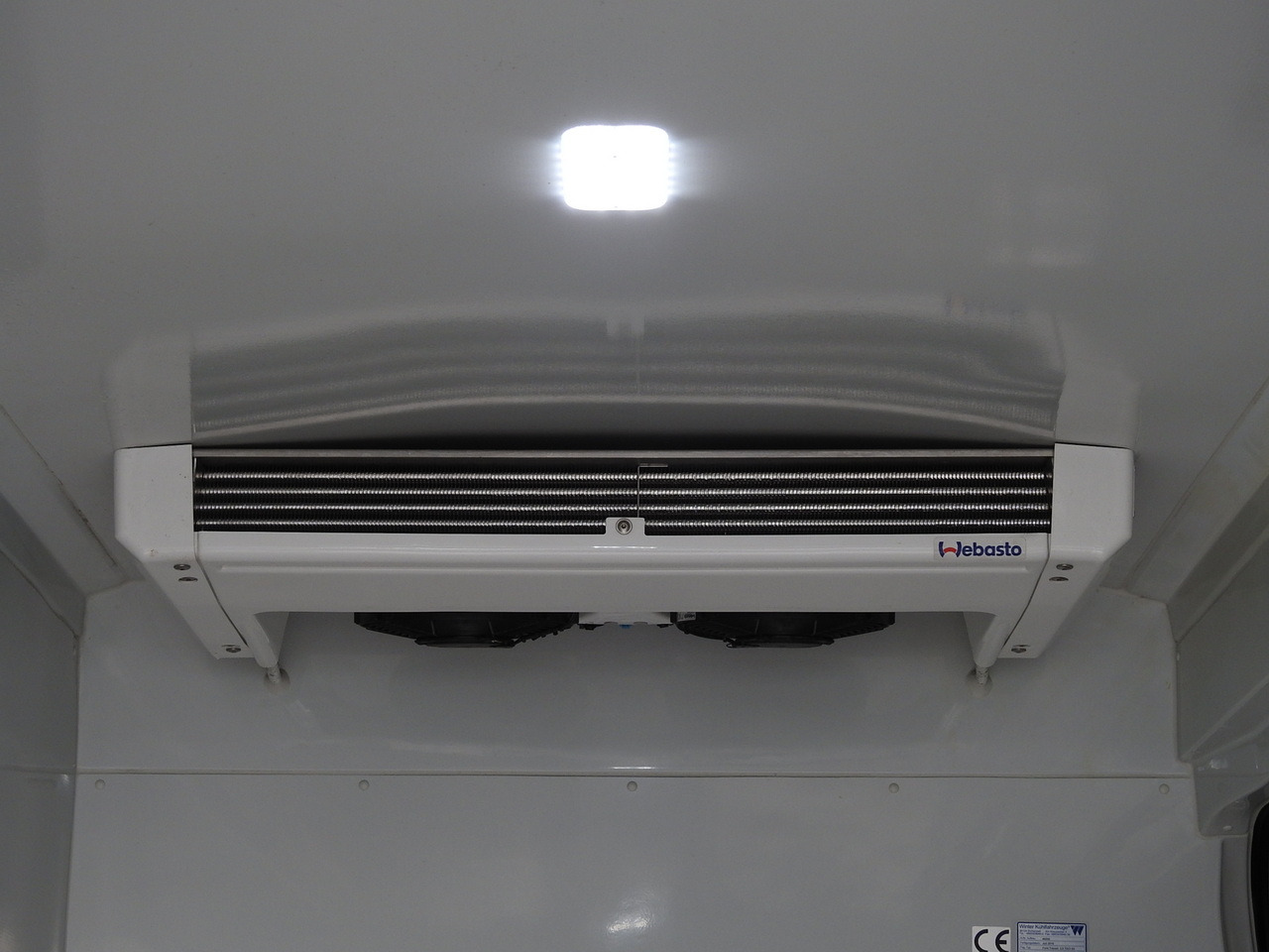 Kølebil FORD TRANSIT REFRIGERATOR VAN 0*C HEATING FUNCTION POWER SUPPLY 230V CRUISE CONTROL NAVIGATION AIR CONDITIONING LED LIGHTS  130HP: billede 25