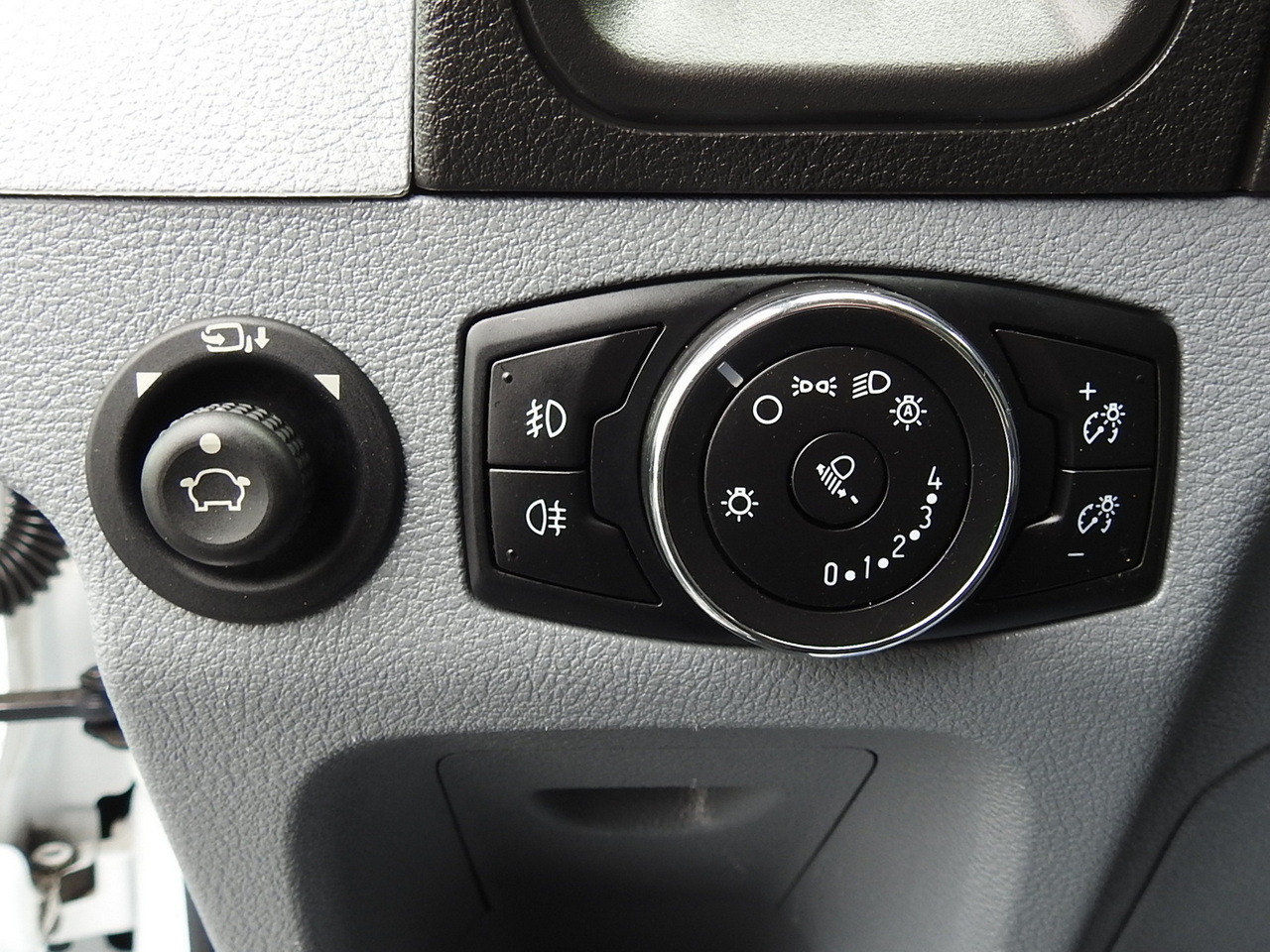 Kølebil FORD TRANSIT REFRIGERATOR VAN 0*C HEATING FUNCTION POWER SUPPLY 230V CRUISE CONTROL NAVIGATION AIR CONDITIONING LED LIGHTS  130HP: billede 38