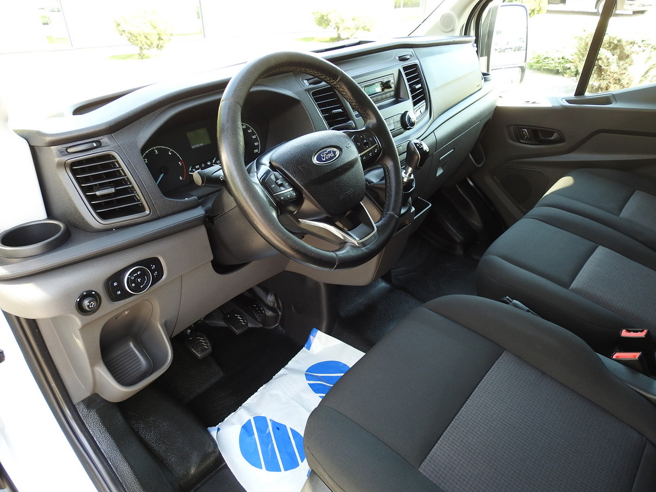 FORD TRANSIT REGRIGERATOR BOX 0*C POWER SUPPLY 230V CRUISE CONTROL AIR CONDITIONING TWIN WHEELS 170HP - Kølebil: billede 2 FORD TRANSIT REGRIGERATOR BOX 0*C POWER SUPPLY 230V CRUISE CONTROL AIR CONDITIONING TWIN WHEELS 170HP - Kølebil: billede 2