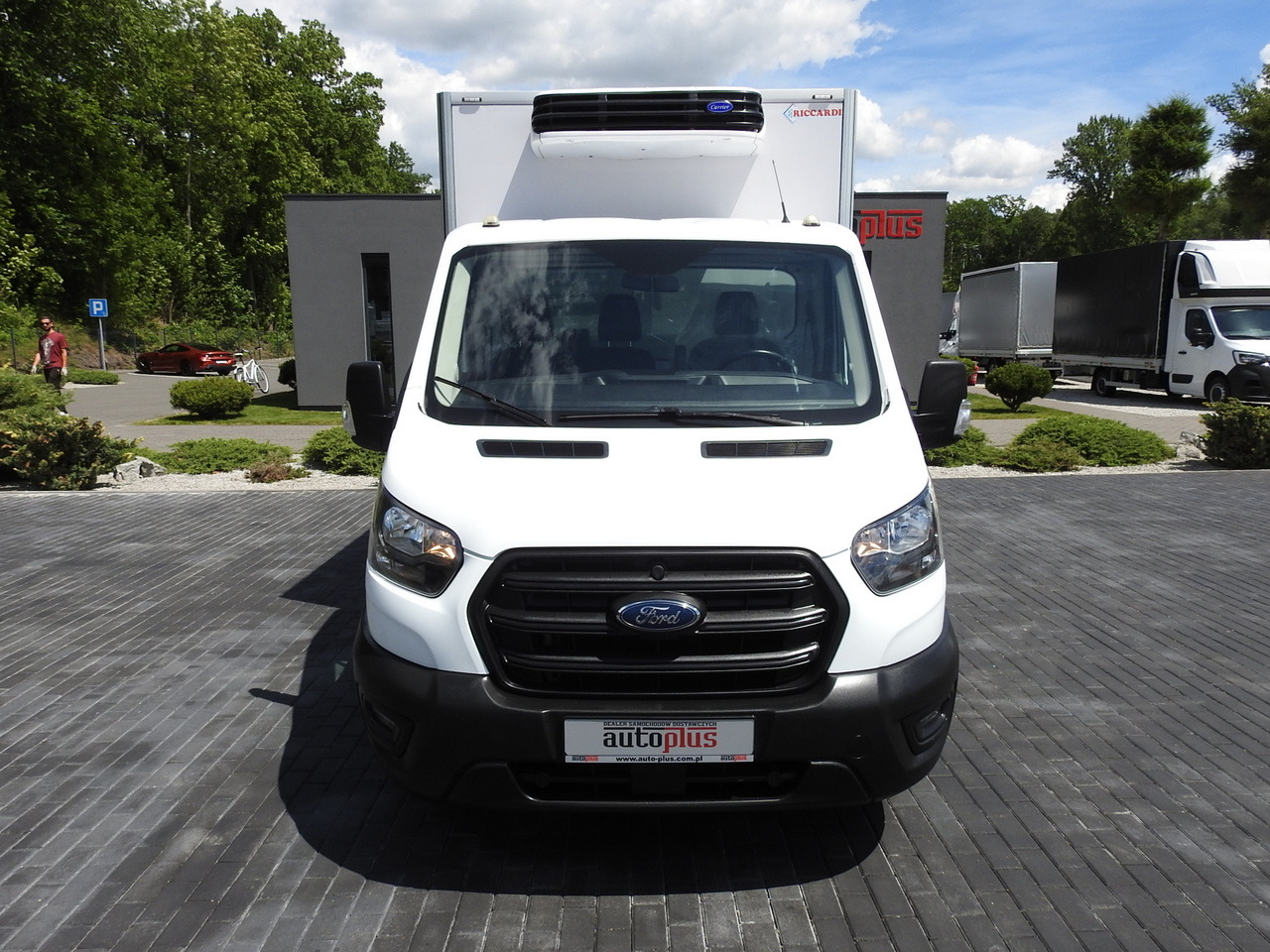 FORD TRANSIT REGRIGERATOR BOX 0*C POWER SUPPLY 230V CRUISE CONTROL AIR CONDITIONING TWIN WHEELS 170HP - Kølebil: billede 5 FORD TRANSIT REGRIGERATOR BOX 0*C POWER SUPPLY 230V CRUISE CONTROL AIR CONDITIONING TWIN WHEELS 170HP - Kølebil: billede 5