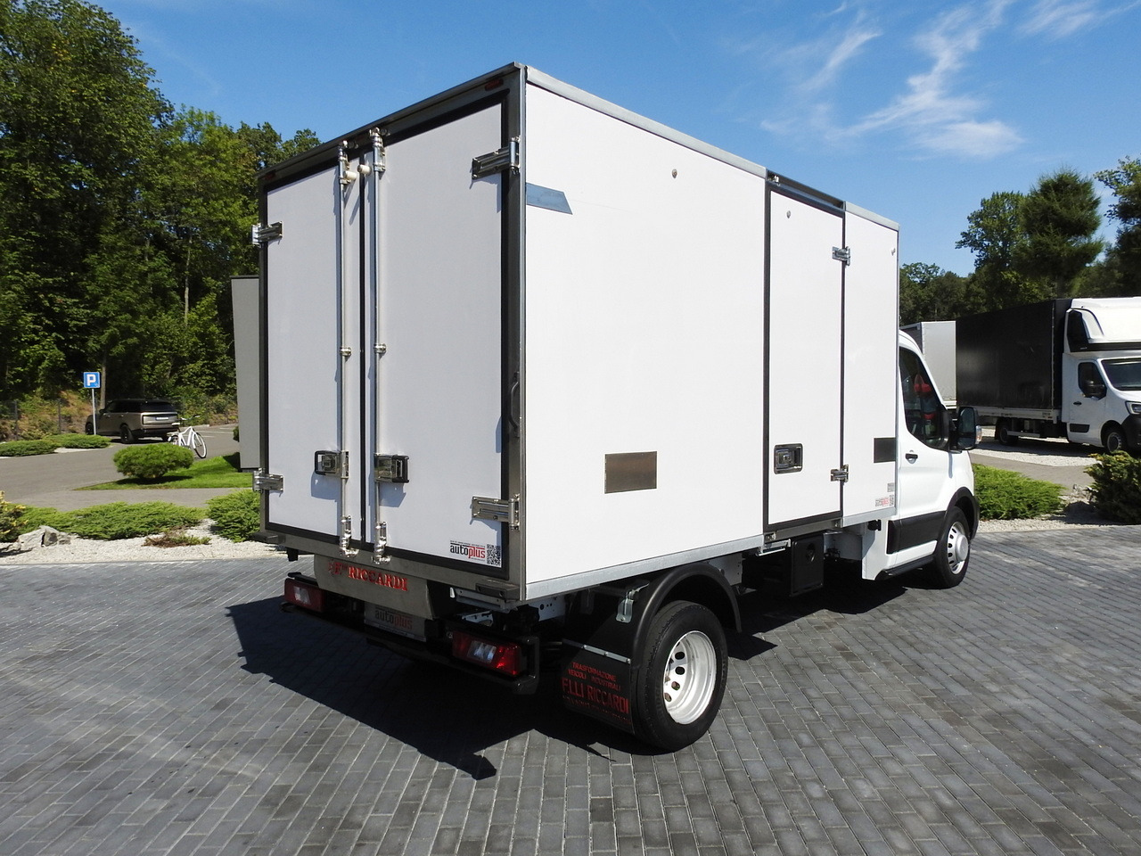FORD TRANSIT REGRIGERATOR BOX 0*C POWER SUPPLY 230V CRUISE CONTROL AIR CONDITIONING TWIN WHEELS 170HP - Kølebil: billede 3 FORD TRANSIT REGRIGERATOR BOX 0*C POWER SUPPLY 230V CRUISE CONTROL AIR CONDITIONING TWIN WHEELS 170HP - Kølebil: billede 3