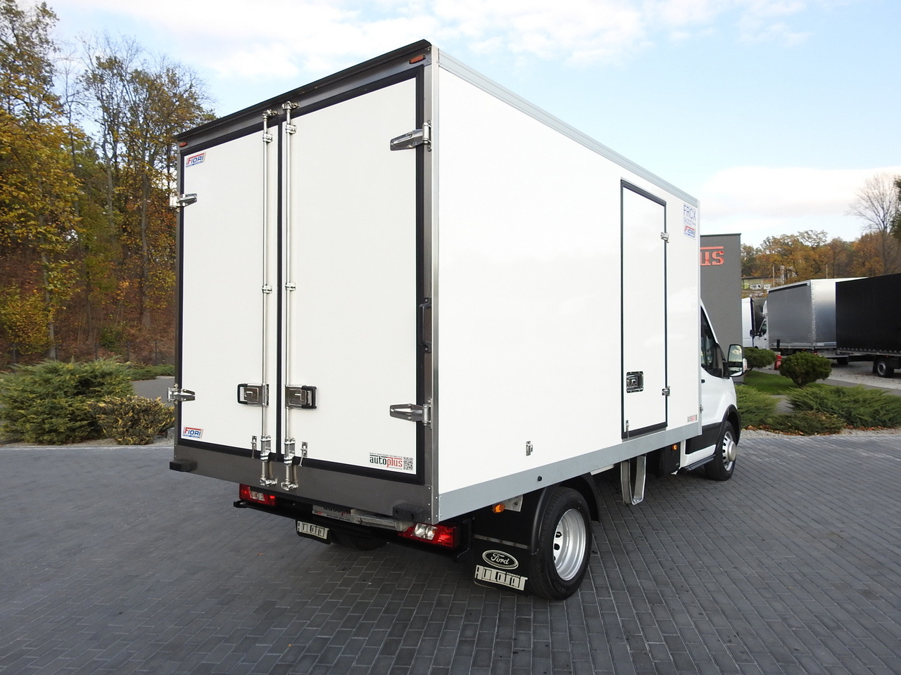 FORD TRANSIT REGRIGERATOR BOX -10*C POWER SUPPLY 230V CRUISE CONTROL AIR CONDITIONING LED LIGHTS PNEUMATICS TWIN WHEELS 130HP - Kølebil: billede 3 FORD TRANSIT REGRIGERATOR BOX -10*C POWER SUPPLY 230V CRUISE CONTROL AIR CONDITIONING LED LIGHTS PNEUMATICS TWIN WHEELS 130HP - Kølebil: billede 3