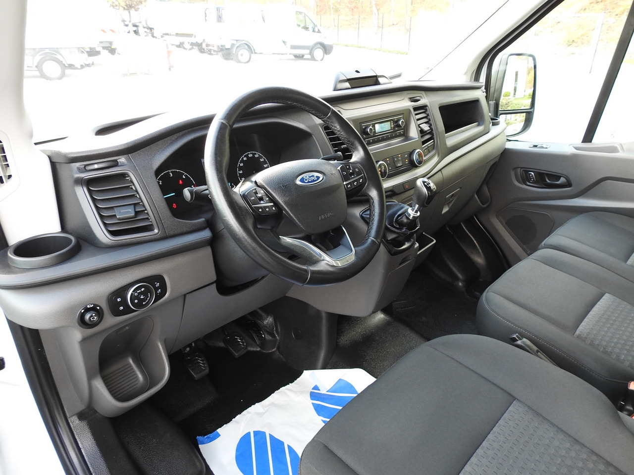 FORD TRANSIT REGRIGERATOR BOX -10*C POWER SUPPLY 230V CRUISE CONTROL AIR CONDITIONING LED LIGHTS PNEUMATICS TWIN WHEELS 130HP - Kølebil: billede 2 FORD TRANSIT REGRIGERATOR BOX -10*C POWER SUPPLY 230V CRUISE CONTROL AIR CONDITIONING LED LIGHTS PNEUMATICS TWIN WHEELS 130HP - Kølebil: billede 2