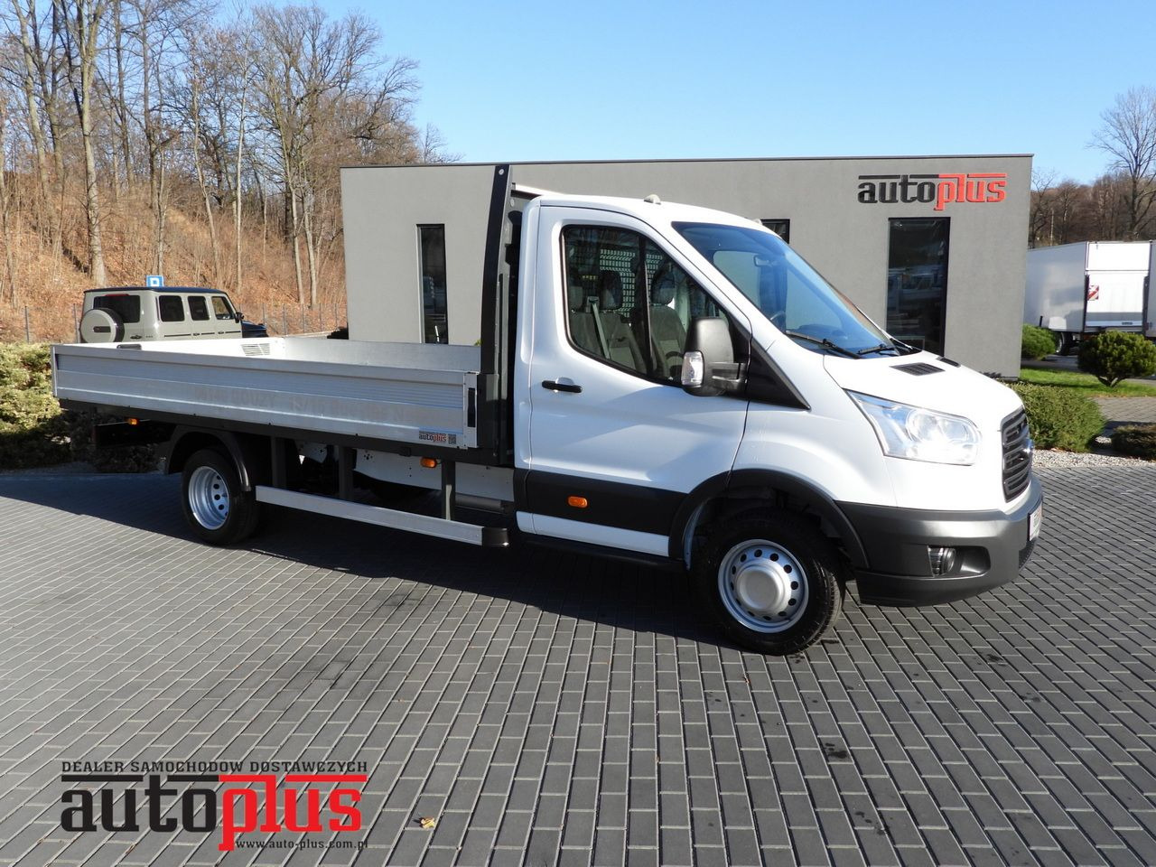 FORD TRANSIT STAKE BODY 8 PALLETS TWIN WHEELS AIR CONDITIONING 155HP - Ladbil: billede 1 FORD TRANSIT STAKE BODY 8 PALLETS TWIN WHEELS AIR CONDITIONING 155HP - Ladbil: billede 1