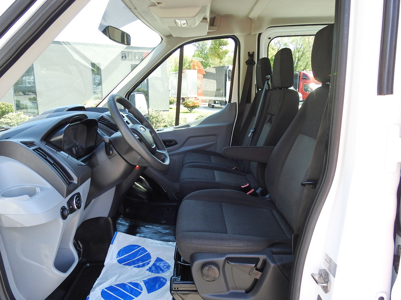Mandskabsbil FORD TRANSIT STAKE BODY DOUBLE CABIN DOKA 7 SEATS AIR CONDITIONING  130HP: billede 21